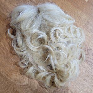 Professional Platinum Blond Marilyn Monroe Wig
